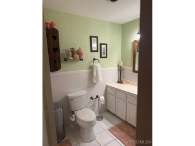 Huge 5 bedroom, 3 bath home located just outside Crystal River on Plantation Inn and Golf Resort  in Florida - for sale on GolfHomes.com, golf home, golf lot