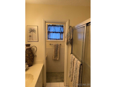 Huge 5 bedroom, 3 bath home located just outside Crystal River on Plantation Inn and Golf Resort  in Florida - for sale on GolfHomes.com, golf home, golf lot