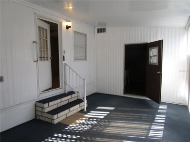 ***Seller is motivated/looking for offers****55+ community with on Brookridge Country Club in Florida - for sale on GolfHomes.com, golf home, golf lot
