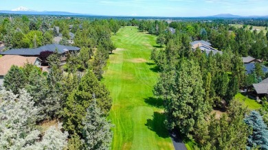 Beautifully updated single-story custom home on the 13th tee box on Eagle Crest Golf Resort - Resort Course in Oregon - for sale on GolfHomes.com, golf home, golf lot