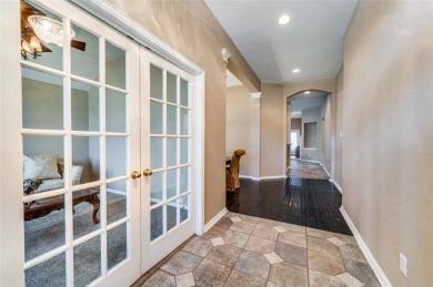 This 1 story home offers a harmonious blend of cozy and comfort on Stewart Peninsula Golf Course in Texas - for sale on GolfHomes.com, golf home, golf lot