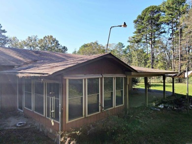 Come take a look at this Gem. 5 minutes or less from DeGray Lake on De Gray State Park Golf Course in Arkansas - for sale on GolfHomes.com, golf home, golf lot