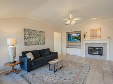 New roof, HVAC, dishwasher & updated windows make this one-story on Oakmont Country Club in Texas - for sale on GolfHomes.com, golf home, golf lot