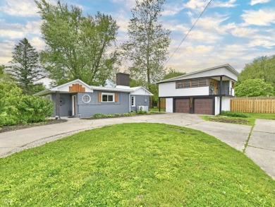 SINGLE FAMILY HOME plus GUEST COTTAGE HOUSE.  Discover the on Cattails Golf Course in Indiana - for sale on GolfHomes.com, golf home, golf lot