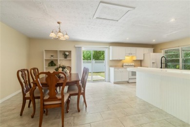 Welcome home!

This 3-bedroom, 2-bathroom home with a 1-car on Zephyrhills Municipal Golf Course in Florida - for sale on GolfHomes.com, golf home, golf lot