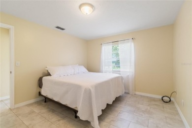 Welcome home!

This 3-bedroom, 2-bathroom home with a 1-car on Zephyrhills Municipal Golf Course in Florida - for sale on GolfHomes.com, golf home, golf lot