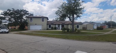 HUGE PRICE REDUCTION!! Motivated Seller!! Come see this true 5 on Duffys Golf Center in Florida - for sale on GolfHomes.com, golf home, golf lot