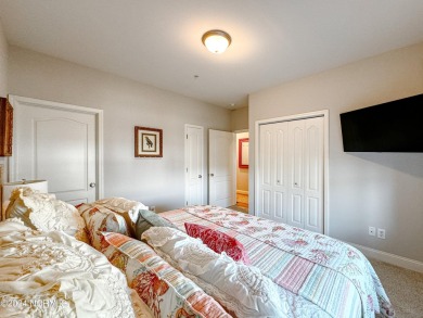 Beautifully upgraded 2 bedroom / 2 bath unit with a bonus room on The Country Club of the Crystal Coast in North Carolina - for sale on GolfHomes.com, golf home, golf lot