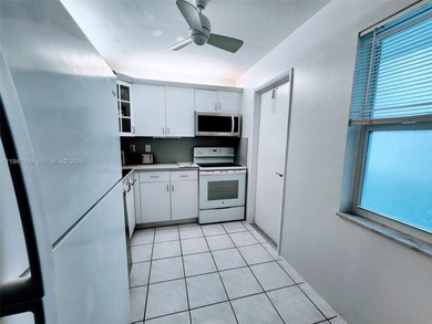 Beautifully maintained and spacious 1-bedroom, 1.5-bath unit on The Diplomat Golf Resort and Spa in Florida - for sale on GolfHomes.com, golf home, golf lot