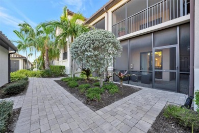 This charming two-bedroom, two-bathroom den home is situated in on Lakewood National Golf Club in Florida - for sale on GolfHomes.com, golf home, golf lot