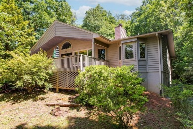 Highlands sophistication at a Franklin, NC pricepoint! This chic on Mill Creek Country Club in North Carolina - for sale on GolfHomes.com, golf home, golf lot