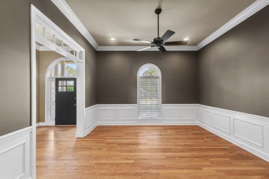 This lovely traditional home has a traditional floor plan design on Highland Oaks Golf Course in Alabama - for sale on GolfHomes.com, golf home, golf lot