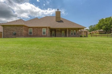 Immaculate one owner home backing to a true greenbelt! This on Heritage Hills Golf Course in Oklahoma - for sale on GolfHomes.com, golf home, golf lot