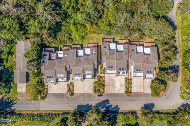 Discover the easy, coastal lifestyle at this lovely 2 story on Agate Beach Golf Course in Oregon - for sale on GolfHomes.com, golf home, golf lot