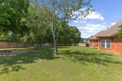 This lovely traditional home has a traditional floor plan design on Highland Oaks Golf Course in Alabama - for sale on GolfHomes.com, golf home, golf lot