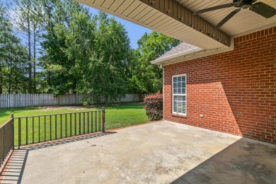 This lovely traditional home has a traditional floor plan design on Highland Oaks Golf Course in Alabama - for sale on GolfHomes.com, golf home, golf lot