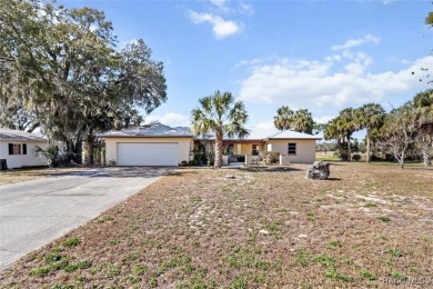 This home, great for creating lasting memories, accommodates on Plantation Inn and Golf Resort  in Florida - for sale on GolfHomes.com, golf home, golf lot