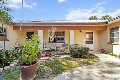 This home, great for creating lasting memories, accommodates on Plantation Inn and Golf Resort  in Florida - for sale on GolfHomes.com, golf home, golf lot