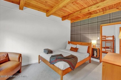 Step into this 3-bedroom, 2-bath Lake Harmony home showcasing on Split Rock Resort and Country Club in Pennsylvania - for sale on GolfHomes.com, golf home, golf lot