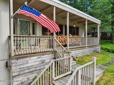 Step into this 3-bedroom, 2-bath Lake Harmony home showcasing on Split Rock Resort and Country Club in Pennsylvania - for sale on GolfHomes.com, golf home, golf lot