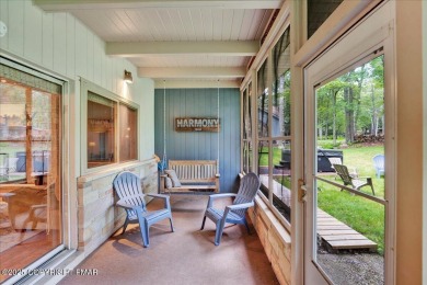 Step into this 3-bedroom, 2-bath Lake Harmony home showcasing on Split Rock Resort and Country Club in Pennsylvania - for sale on GolfHomes.com, golf home, golf lot