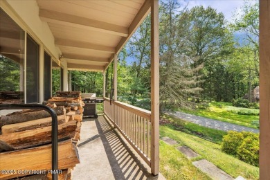 Step into this 3-bedroom, 2-bath Lake Harmony home showcasing on Split Rock Resort and Country Club in Pennsylvania - for sale on GolfHomes.com, golf home, golf lot