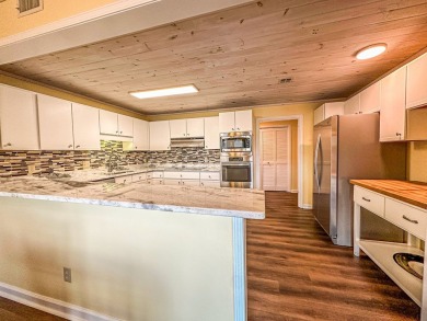 34 Sun Valley Circle Unit 8001 is a fully updated 2-bedroom on Sky Valley Resort and Country Club in Georgia - for sale on GolfHomes.com, golf home, golf lot