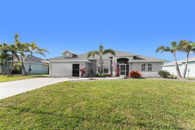 Under contract-accepting backup offers. WHAT A DEAL! Take a look on Pinemoor West Golf Club in Florida - for sale on GolfHomes.com, golf home, golf lot