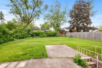 MULTIPLE OFFERS RECEIVED. HIGHEST AND BEST IS DUE MONDAY, June 2 on Coyote Run Golf Course in Illinois - for sale on GolfHomes.com, golf home, golf lot