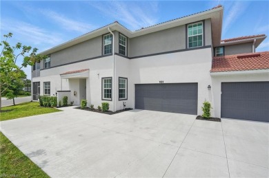 *First Floor and Newer Build* **Move-In Ready Coach Home in the on Gateway Golf and Country Club in Florida - for sale on GolfHomes.com, golf home, golf lot