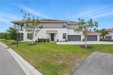 *First Floor and Newer Build* **Move-In Ready Coach Home in the on Gateway Golf and Country Club in Florida - for sale on GolfHomes.com, golf home, golf lot