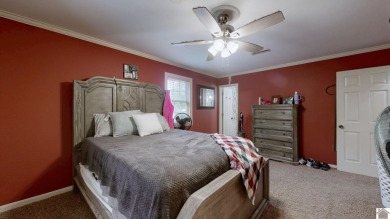 WELCOME TO COUNTRY CLUB ESTATES! This STUNNING 4 BEDROOM, 4 BATH on  in Kentucky - for sale on GolfHomes.com, golf home, golf lot