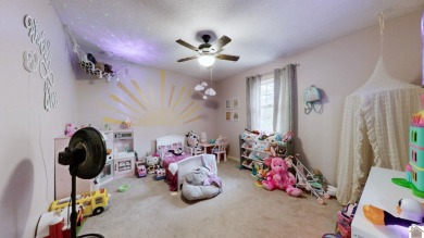 WELCOME TO COUNTRY CLUB ESTATES! This STUNNING 4 BEDROOM, 4 BATH on  in Kentucky - for sale on GolfHomes.com, golf home, golf lot