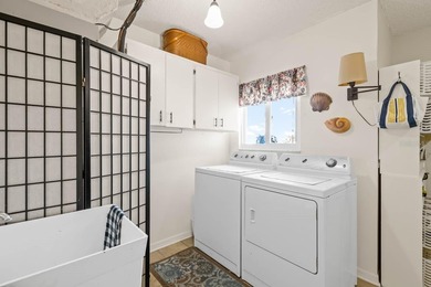 Under contract-accepting backup offers. Welcome to your private on Sandpiper Golf Club in Florida - for sale on GolfHomes.com, golf home, golf lot