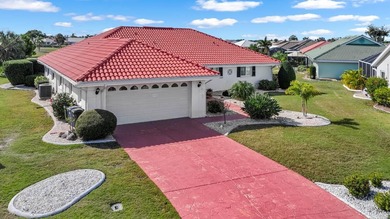 Under contract-accepting backup offers. Welcome to your private on Sandpiper Golf Club in Florida - for sale on GolfHomes.com, golf home, golf lot