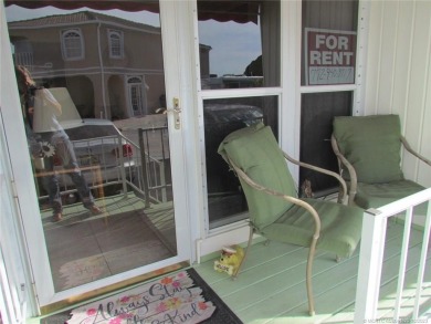 Come live the Florida lifestyle in this cozy, 1 bedroom, 1.5 on Island Dunes Country Club in Florida - for sale on GolfHomes.com, golf home, golf lot