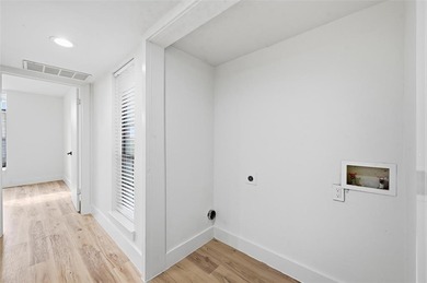 Welcome to this beautifully updated condo nestled in a serene on Stevens Park Golf Course in Texas - for sale on GolfHomes.com, golf home, golf lot