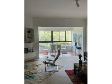 Beautiful 2 bedrooms, 2 baths apartment located in a prestigious on Boca Pointe Country Club in Florida - for sale on GolfHomes.com, golf home, golf lot