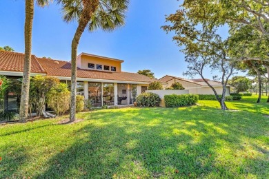 This spacious 2,494 square foot villa offers sweeping golf on Hunters Run Golf and Country Club in Florida - for sale on GolfHomes.com, golf home, golf lot