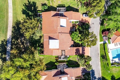 This spacious 2,494 square foot villa offers sweeping golf on Hunters Run Golf and Country Club in Florida - for sale on GolfHomes.com, golf home, golf lot