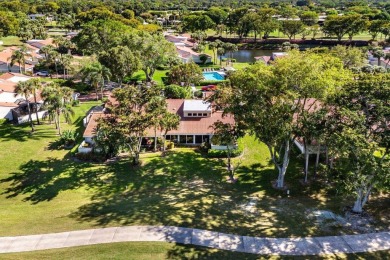 This spacious 2,494 square foot villa offers sweeping golf on Hunters Run Golf and Country Club in Florida - for sale on GolfHomes.com, golf home, golf lot