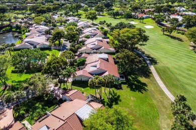 This spacious 2,494 square foot villa offers sweeping golf on Hunters Run Golf and Country Club in Florida - for sale on GolfHomes.com, golf home, golf lot