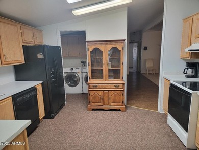 REDUCED! This home is a nice 3 bedroom home with a split on 3 Parks Fairways in Arizona - for sale on GolfHomes.com, golf home, golf lot