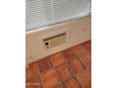 REDUCED! This home is a nice 3 bedroom home with a split on 3 Parks Fairways in Arizona - for sale on GolfHomes.com, golf home, golf lot