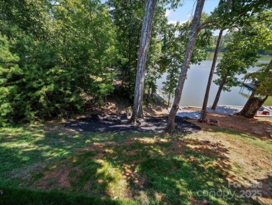 Incredible waterfront retreat under $500K! Built by Craft Homes on Edgewater Golf Club in South Carolina - for sale on GolfHomes.com, golf home, golf lot