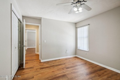 Live Where You Play-Without the Fees! Welcome to 1553 NW on Country Club At Lake City in Florida - for sale on GolfHomes.com, golf home, golf lot