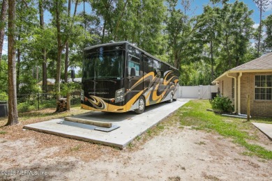 Live Where You Play-Without the Fees! Welcome to 1553 NW on Country Club At Lake City in Florida - for sale on GolfHomes.com, golf home, golf lot