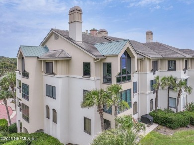 Exceptional corner penthouse in exclusive Spyglass Villas at on Amelia Island Plantation - Long Point in Florida - for sale on GolfHomes.com, golf home, golf lot