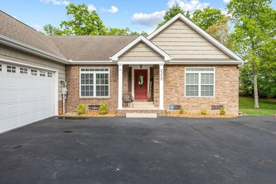 Well-maintained and move-in ready, this 3-bed, 2-bath home is on Deer Creek Golf Club in Tennessee - for sale on GolfHomes.com, golf home, golf lot