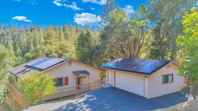 The 3rd bedroom, on the lower level, does not have a closet on Pine Mountain Lake Country Club in California - for sale on GolfHomes.com, golf home, golf lot